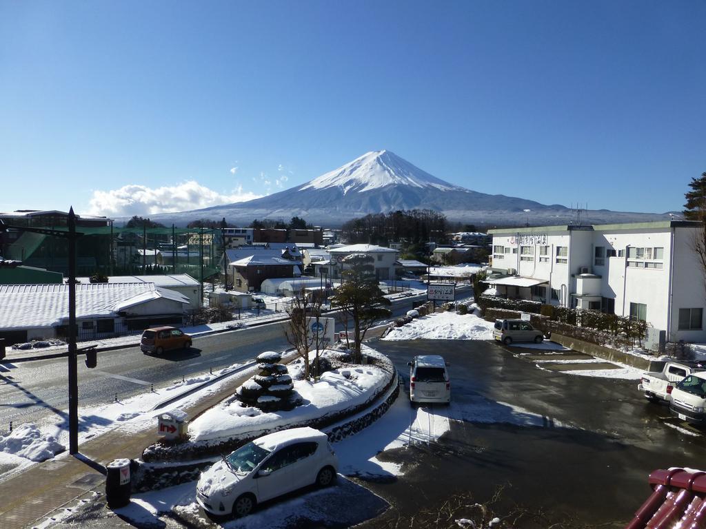 Kawaguchiko Lakeside Hotel Fujikawaguchiko Esterno foto