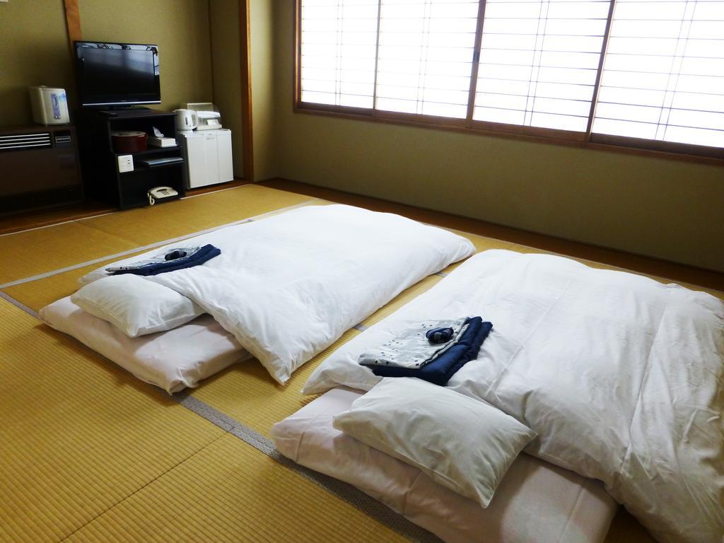 Kawaguchiko Lakeside Hotel Fujikawaguchiko Esterno foto