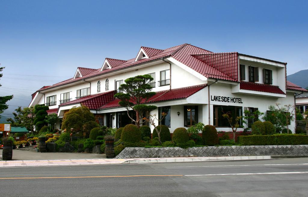 Kawaguchiko Lakeside Hotel Fujikawaguchiko Esterno foto